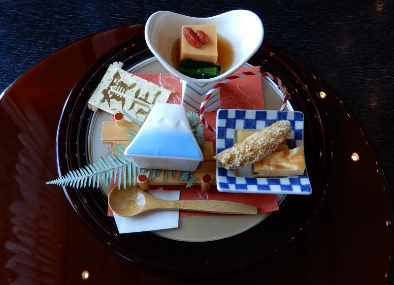 目でも楽しい和食